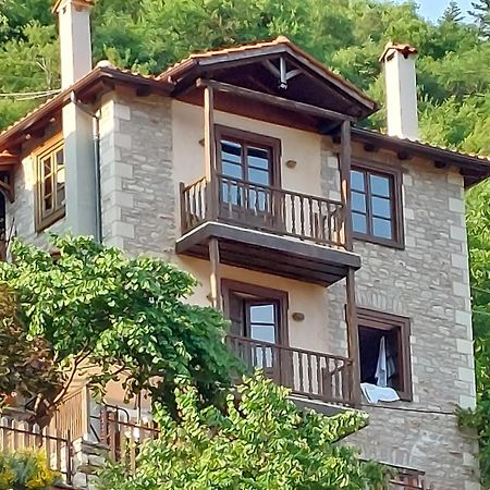 Maisonette Korfes-Κορφές-Μ Δύο Αυτόνομοι Όρoφοι Της Βίλας Κορφές Για Οικογένειες Και Μικρές Παρέες Καρπενήσι Εξωτερικό φωτογραφία