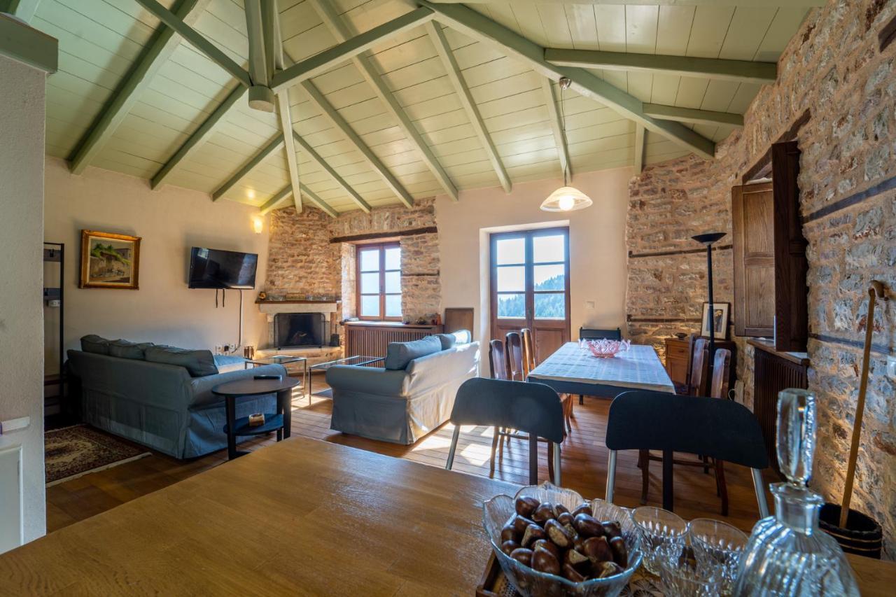 Maisonette Korfes-Κορφές-Μ Δύο Αυτόνομοι Όρoφοι Της Βίλας Κορφές Για Οικογένειες Και Μικρές Παρέες Καρπενήσι Εξωτερικό φωτογραφία
