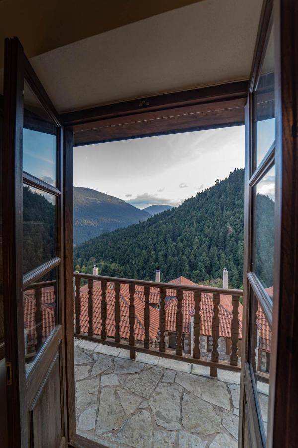 Maisonette Korfes-Κορφές-Μ Δύο Αυτόνομοι Όρoφοι Της Βίλας Κορφές Για Οικογένειες Και Μικρές Παρέες Καρπενήσι Εξωτερικό φωτογραφία