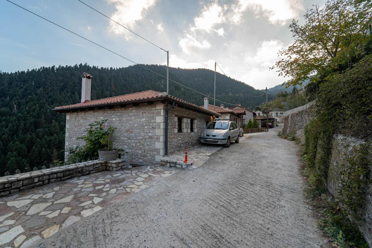Maisonette Korfes-Κορφές-Μ Δύο Αυτόνομοι Όρoφοι Της Βίλας Κορφές Για Οικογένειες Και Μικρές Παρέες Καρπενήσι Εξωτερικό φωτογραφία