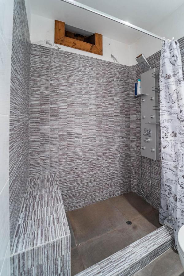 Maisonette Korfes-Κορφές-Μ Δύο Αυτόνομοι Όρoφοι Της Βίλας Κορφές Για Οικογένειες Και Μικρές Παρέες Καρπενήσι Εξωτερικό φωτογραφία