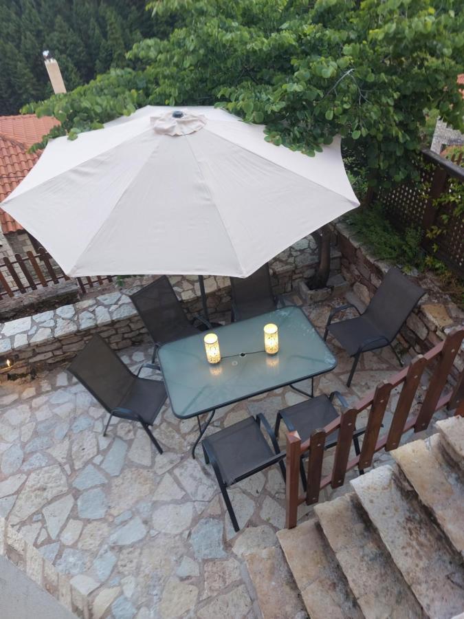 Maisonette Korfes-Κορφές-Μ Δύο Αυτόνομοι Όρoφοι Της Βίλας Κορφές Για Οικογένειες Και Μικρές Παρέες Καρπενήσι Εξωτερικό φωτογραφία
